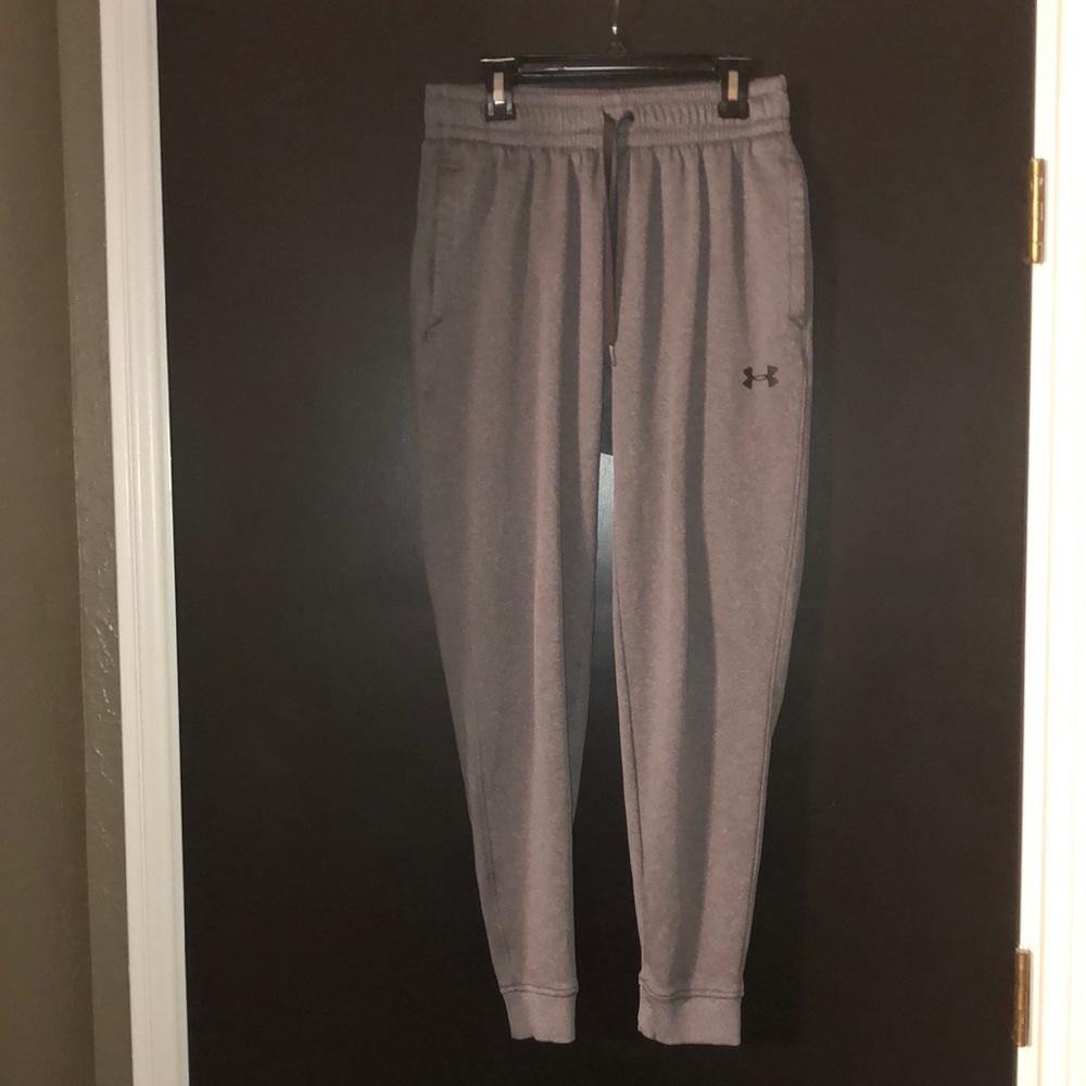 🌼 4 for $15 🌼 Youth Under Armour joggers size M.